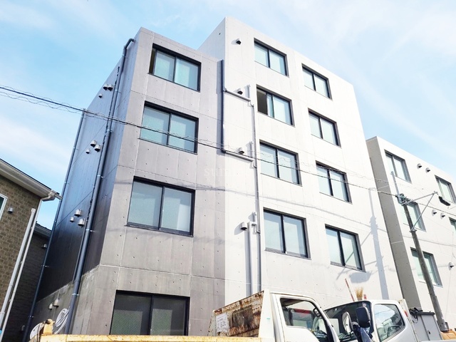 建物外観　RC構造の5階建てのキレイめ物件です☆