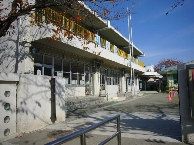 幼稚園・保育園　市立北部認定こども園（幼稚園・保育園）まで336m