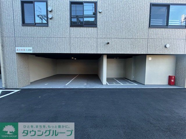 駐車場　駐車場