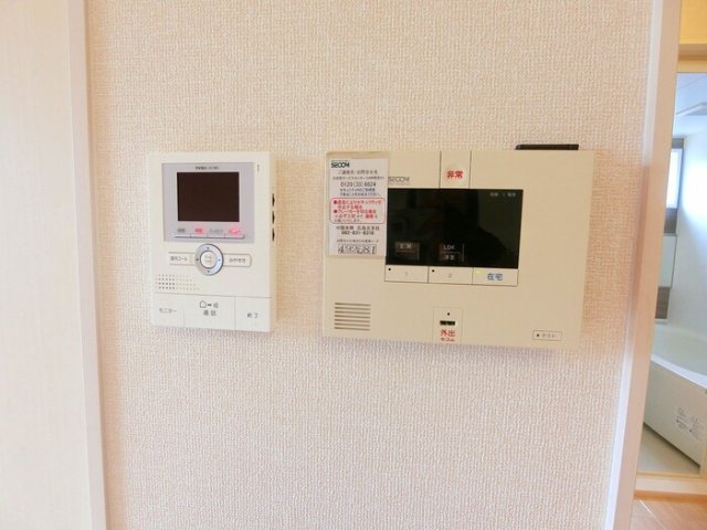 セキュリティ　同物件別号室の写真です。