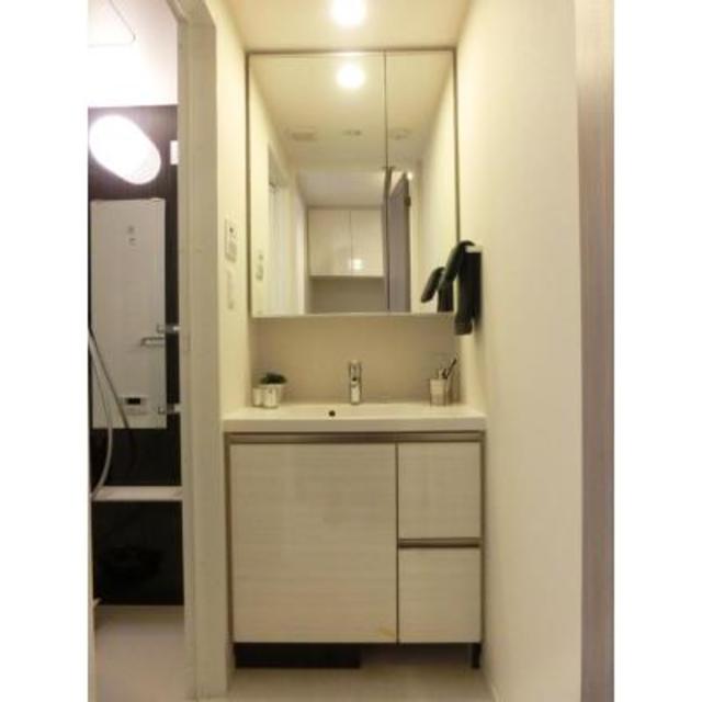 洗面設備　※写真は同タイプ住戸です。