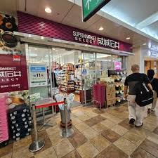 スーパー　成城石井SELECTアトレ亀戸店（スーパー）まで650m