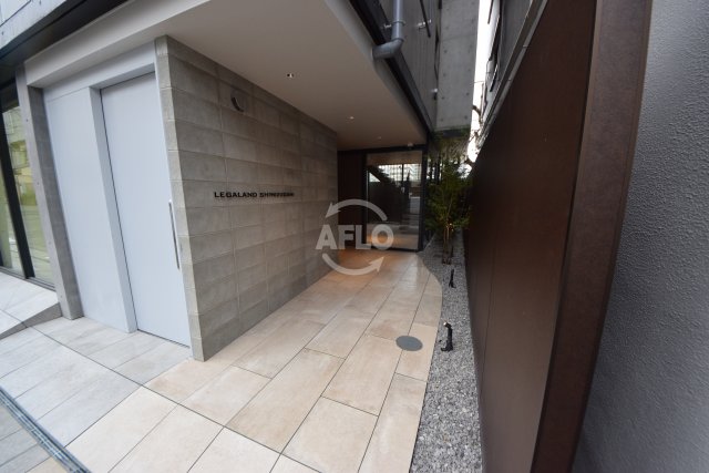 エントランス　LEGALAND清水谷　エントランス