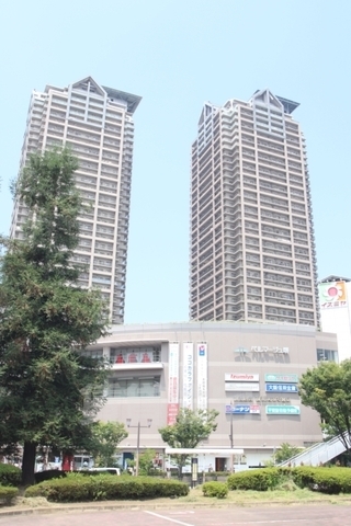 スーパー　イズミヤ　阪和堺店（スーパー）まで653m