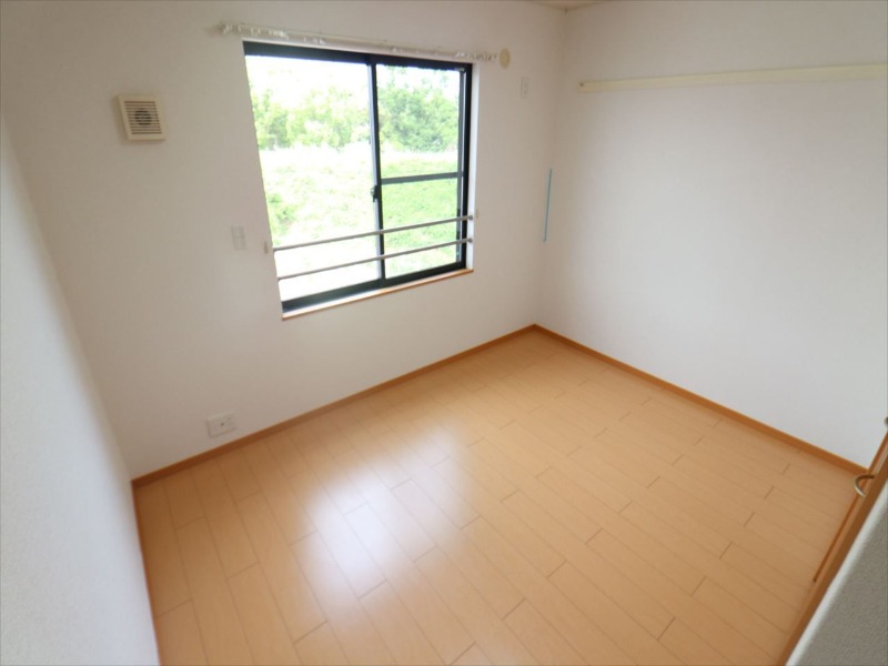 その他　6.6帖の洋室です