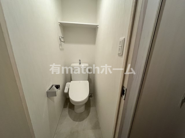 トイレ　(参考)同マンション同間取り他部屋の写真