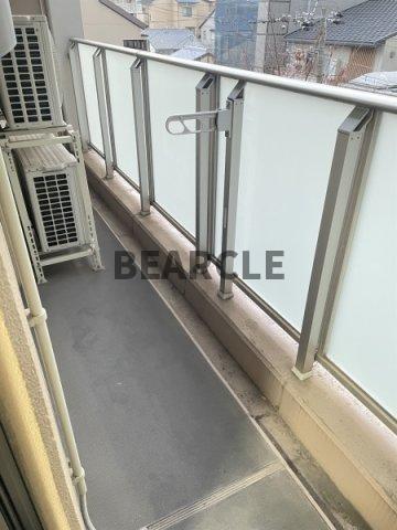 バルコニー　お洗濯にも便利なバルコニー付き