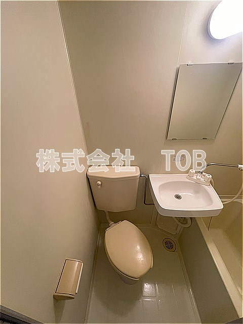 トイレ　※クリーニング完了前※