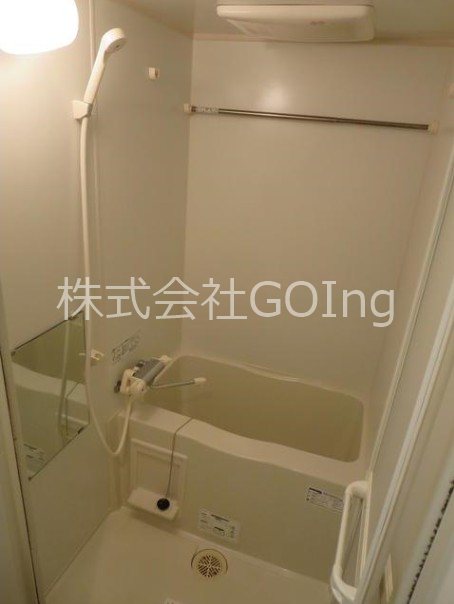 バス・シャワールーム　※別部屋参考写真