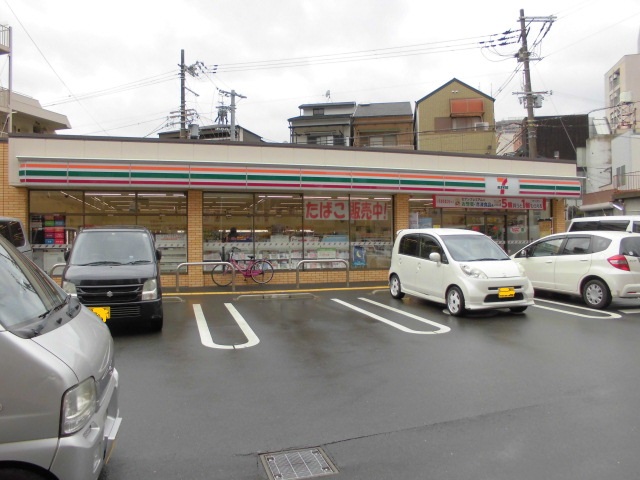 コンビニ　セブンイレブン 大阪中川3丁目店（コンビニ）まで235m
