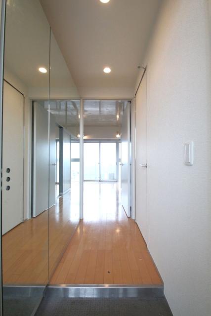 玄関　※他部屋参考写真