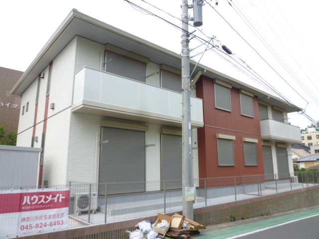 建物外観　お部屋探しは、ハウスメイトショップ大和店へお任せください！
