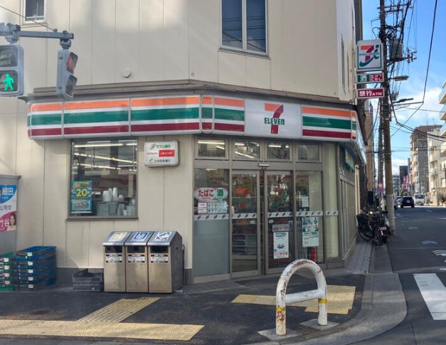 コンビニ　セブンイレブン江東毛利1丁目店（コンビニ）まで55m