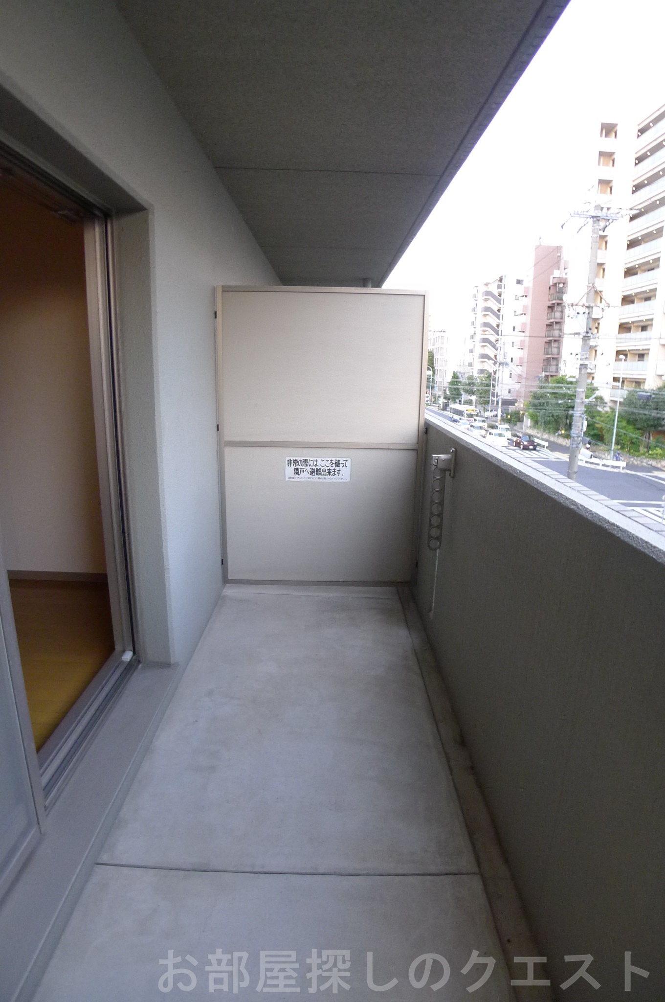 バルコニー　（写真は同タイプ）