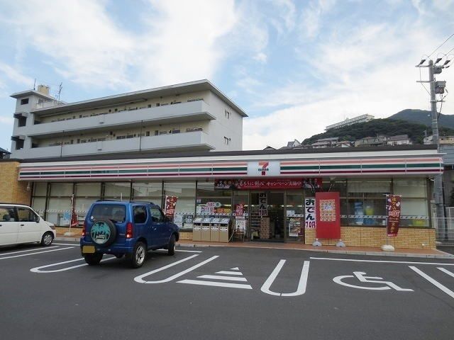 コンビニ　セブンイレブン神幸町店（コンビニ）まで900m