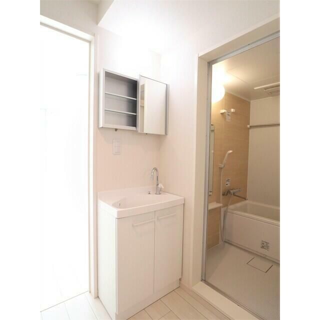洗面設備　同仕様別部屋参考写真