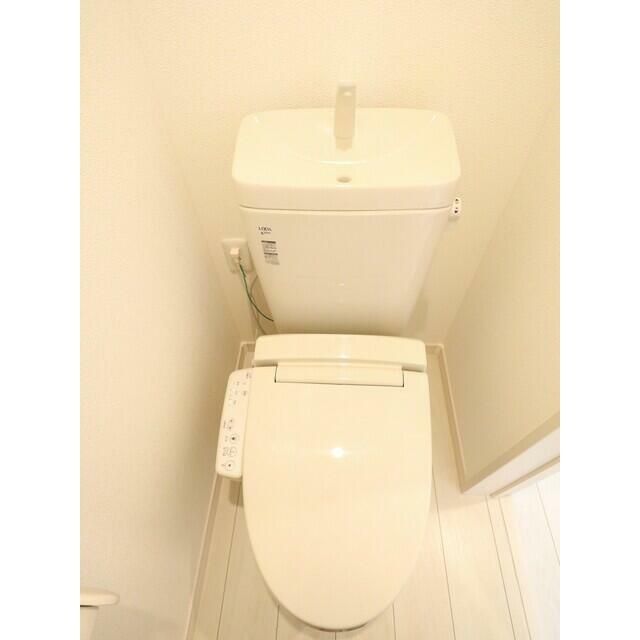 トイレ　同仕様別部屋参考写真