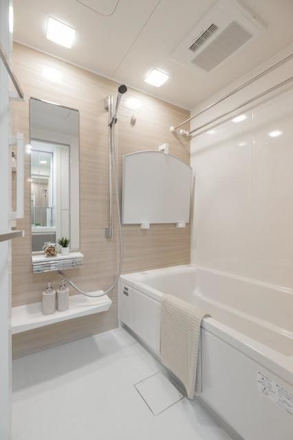 バス・シャワールーム　写真は同タイプ住居です。