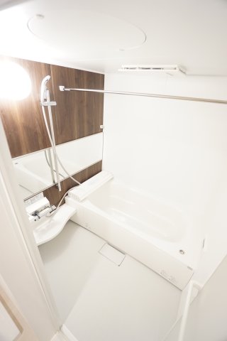 バス・シャワールーム　※同物件・同タイプの写真です。