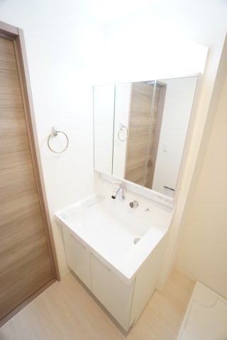 洗面設備　※同物件・同タイプの写真です。