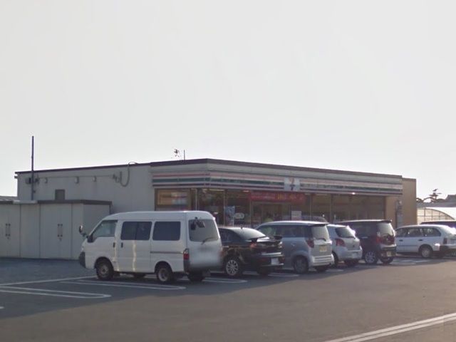 コンビニ　セブンイレブン浜松豊西店（コンビニ）まで650m