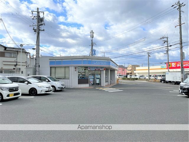 コンビニ　ローソン岸和田中井町店（コンビニ）まで251m