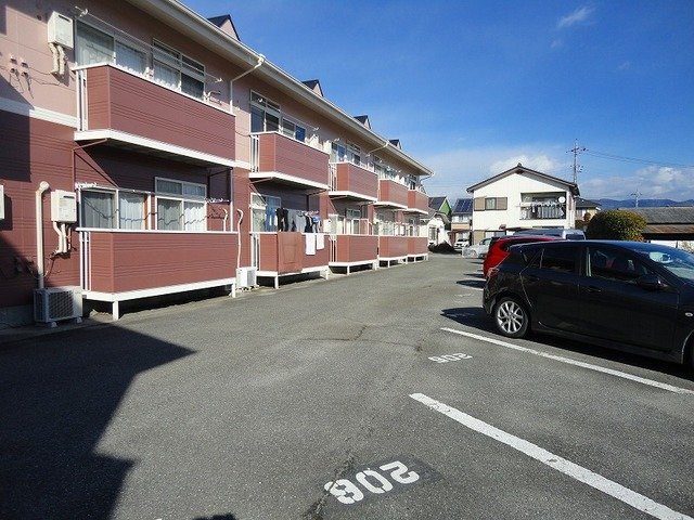 駐車場　駐車場です
