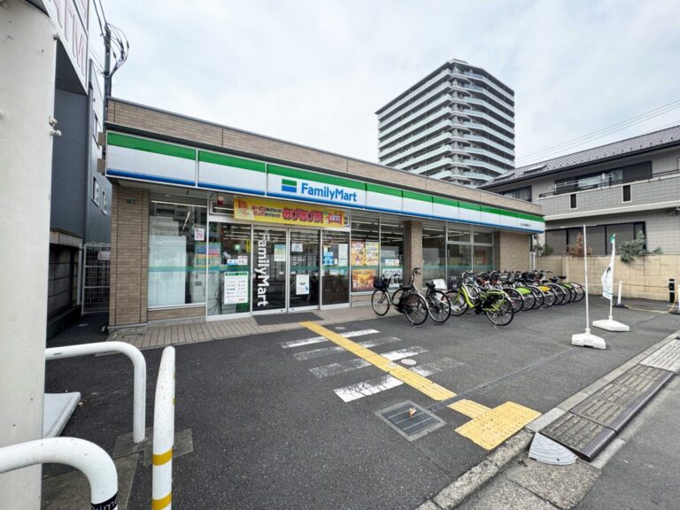 コンビニ　ファミリーマート川口SL青葉通り店（コンビニ）まで103m