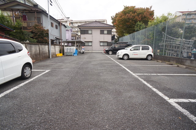 駐車場　敷地内に駐車場があるので安心して駐車できます♪（※要確認）