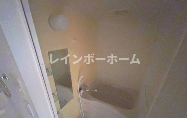 バス・シャワールーム　日々の疲れを癒すお風呂付です