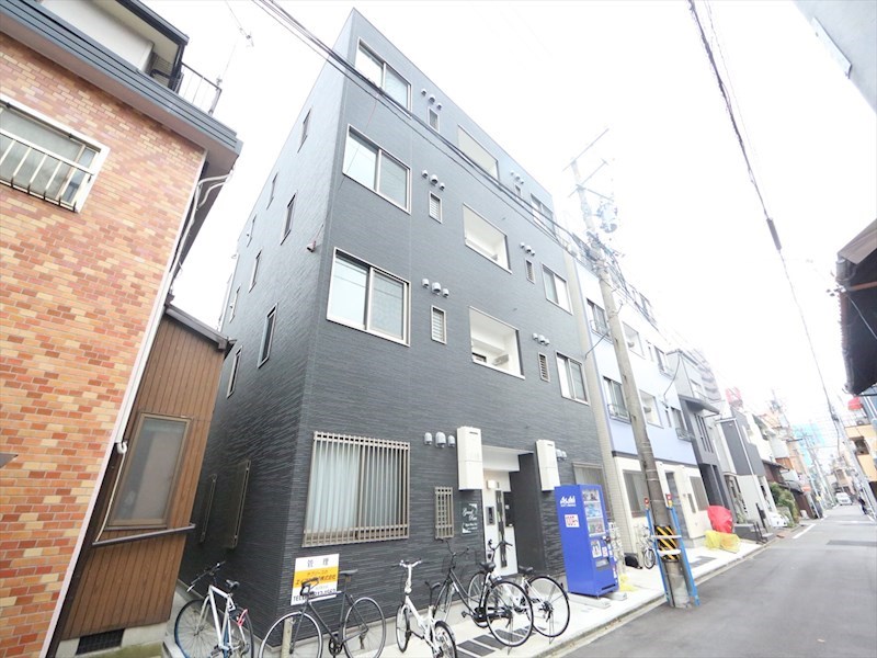 建物外観　外観　オートロック付　宅配ＢＯＸ付　デザイナーズ