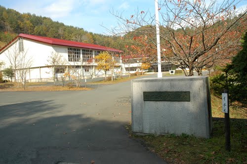 小学校　雫石町立七ツ森小学校（小学校）まで2648m