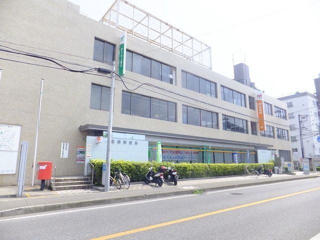 郵便局　座間郵便局（郵便局）まで682m