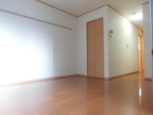 その他部屋・スペース　約10.2帖のフローリング部屋