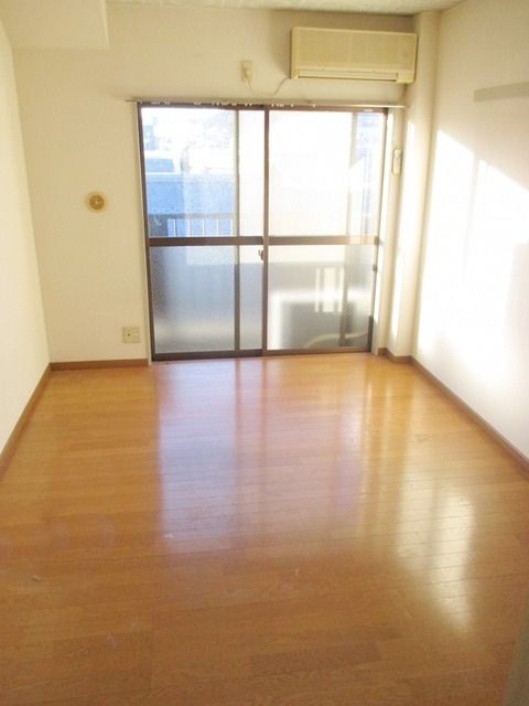 居室・リビング　★お部屋探しは株式会社タウンハウジング東京まで★