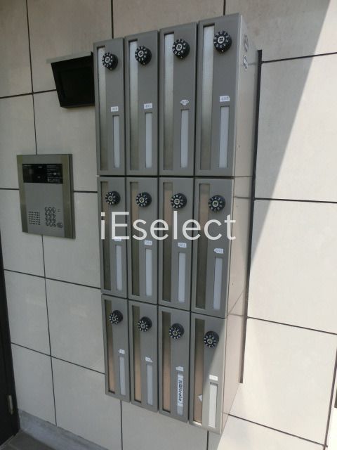 エントランス　共有ポスト
