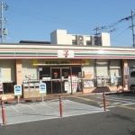 コンビニ　セブンイレブン東大阪三ノ瀬1丁目店（コンビニ）まで157m