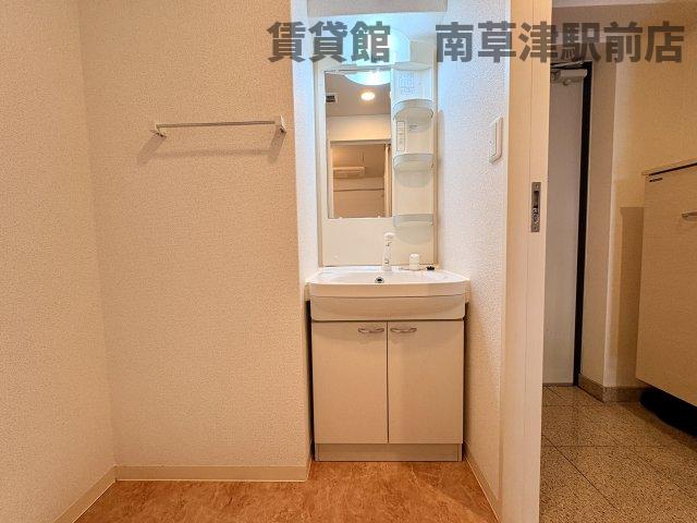 洗面設備　同仕様写真