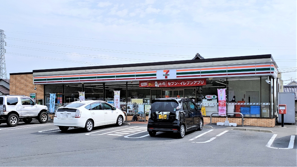 コンビニ　セブンイレブン 吉岡大久保店（コンビニ）まで910m