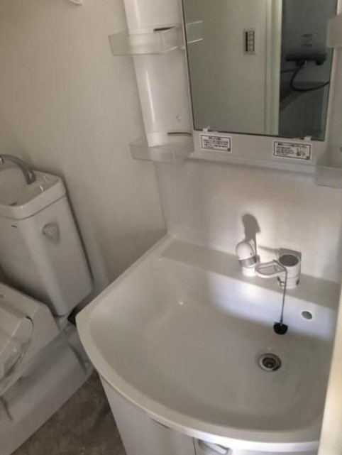 洗面設備　別部屋参考画像になります。