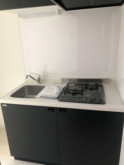 キッチン　別部屋参考画像になります。