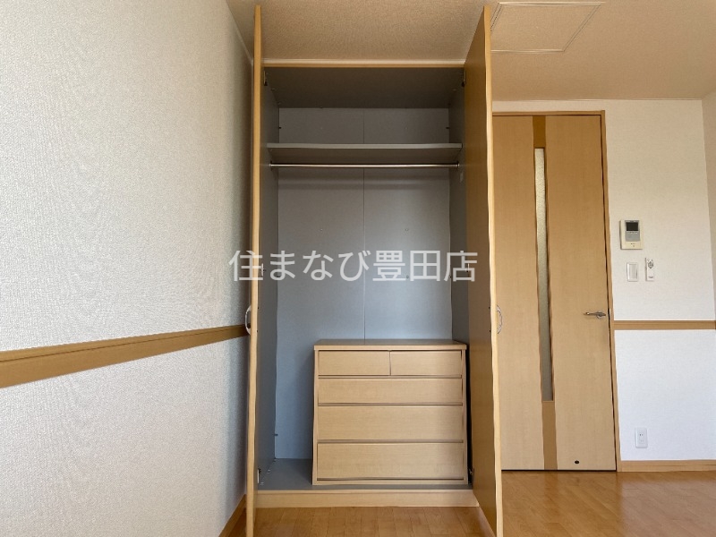 収納　同型タイプ