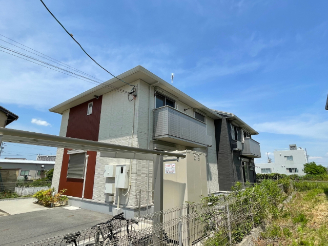 建物外観　南側からの外観