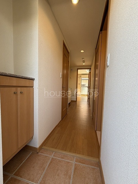 玄関　◆実際のお部屋の写真です♪