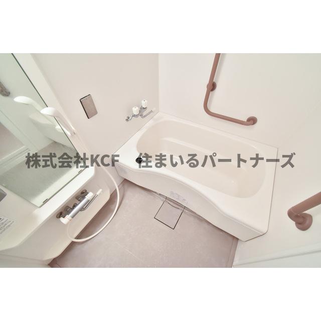 バス・シャワールーム　日々の疲れを癒すお風呂付です