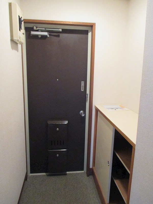 玄関　現況優先