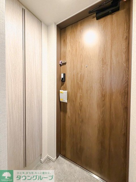 玄関　※写真は同タイプ住戸です。