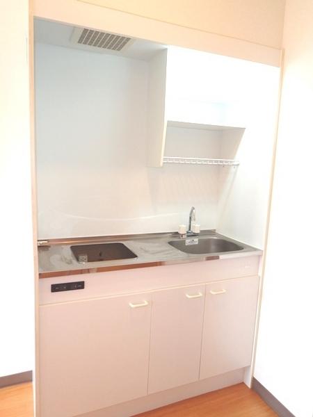キッチン　同じタイプの部屋の写真です。