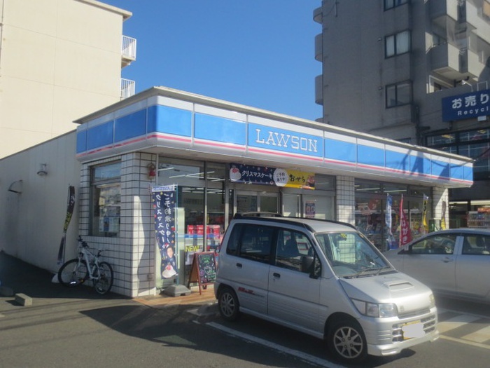 コンビニ　ローソン 六会店（コンビニ）まで23m