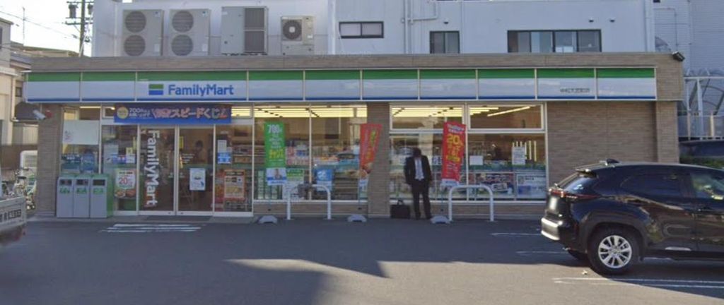 コンビニ　ファミリーマート中村大宮町店（コンビニ）まで130m